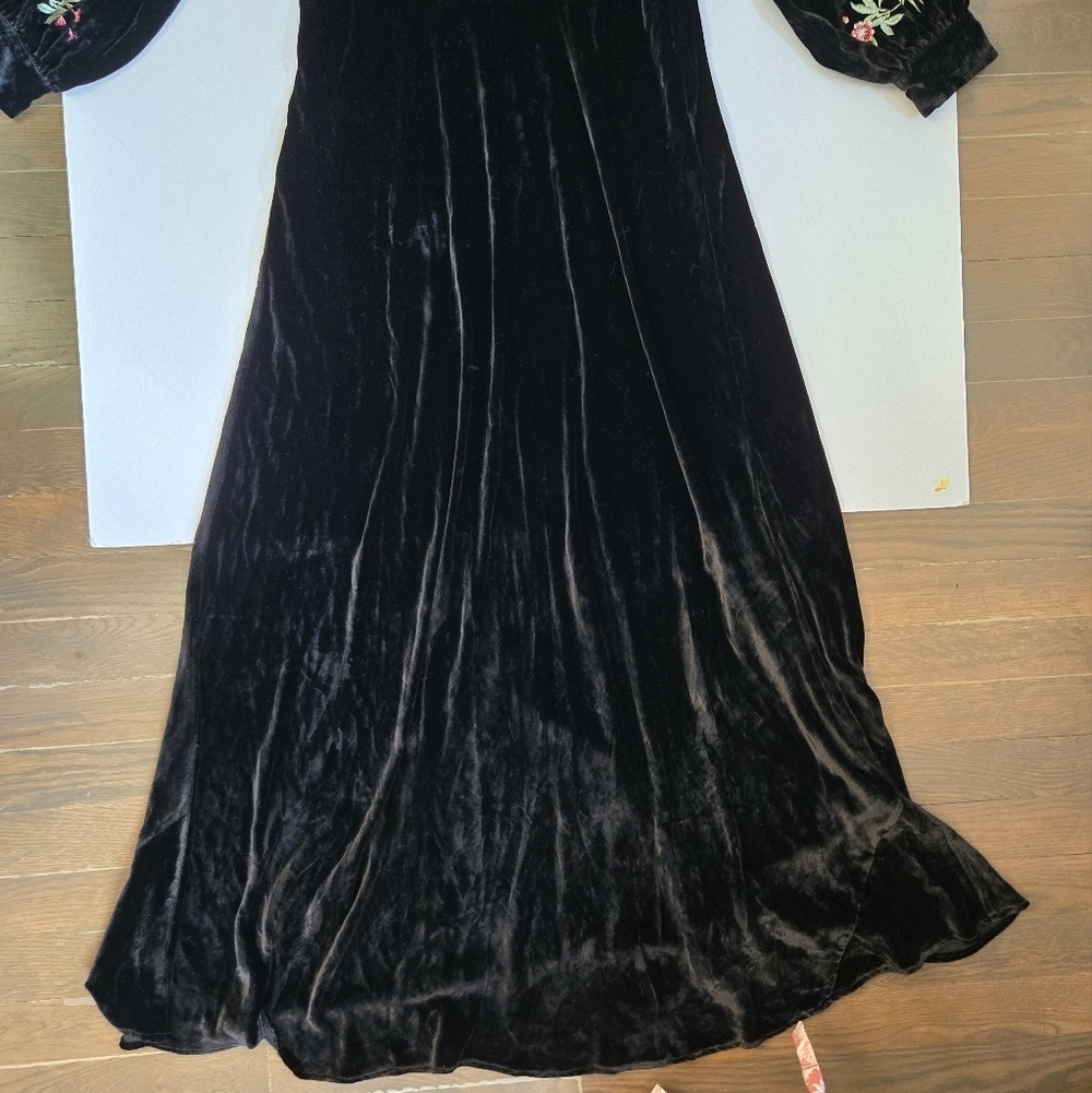 Rixo Emory Embroidered Silk-Velvet Gown black with floral/butterflys NWT sz 8 - Picture 4 of 15